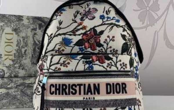 Choosing Leather Diaper Luggage