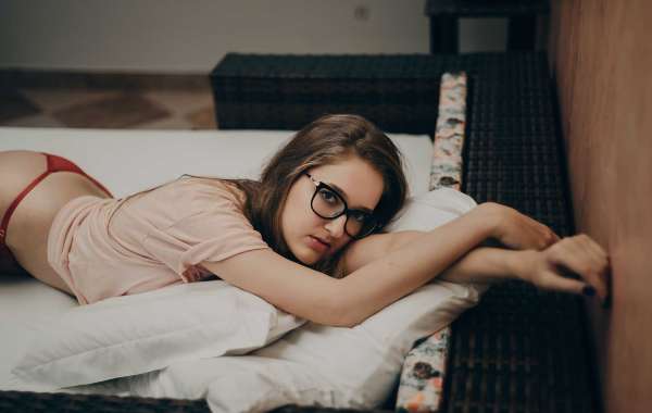 Mumbai Escorts Service Offer High Profile Call Girls