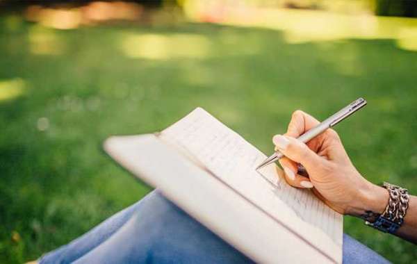 Features of Writing a Thesis in Economic Theory