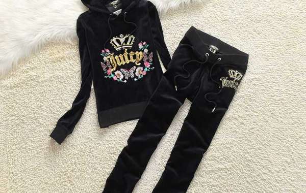 Juicy Couture Daydreamer Handbag - A fabulous Addition to Any Outfit